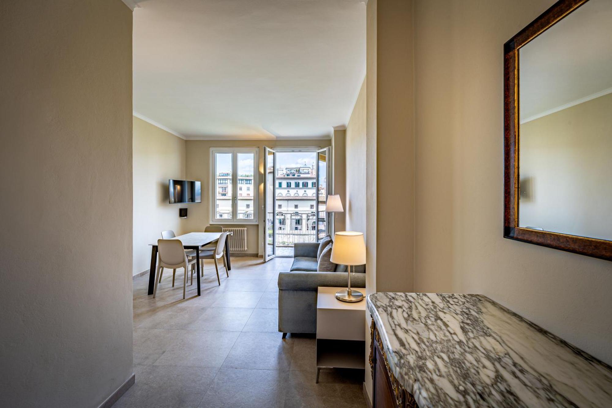 Yd Balcony On Pontevecchio View Apartman Firenze Kültér fotó