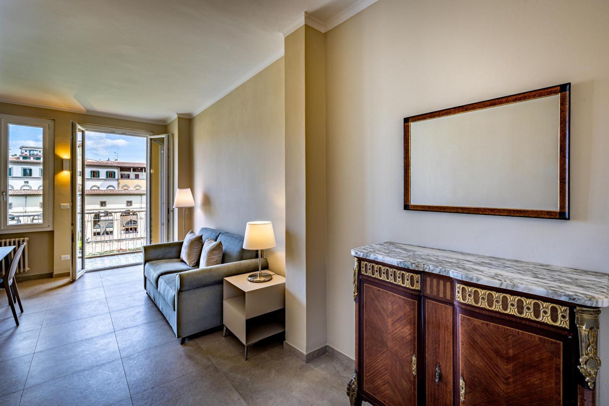 Yd Balcony On Pontevecchio View Apartman Firenze Kültér fotó