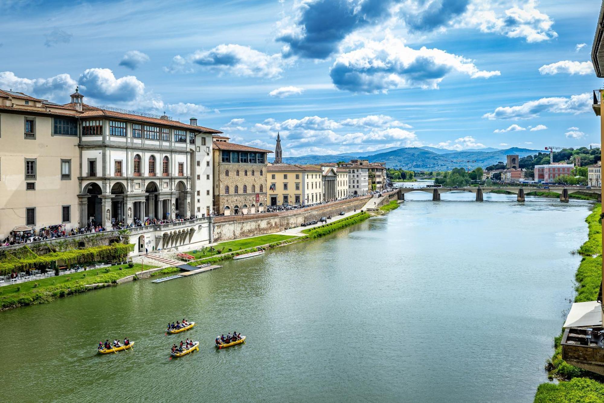 Yd Balcony On Pontevecchio View Apartman Firenze Kültér fotó